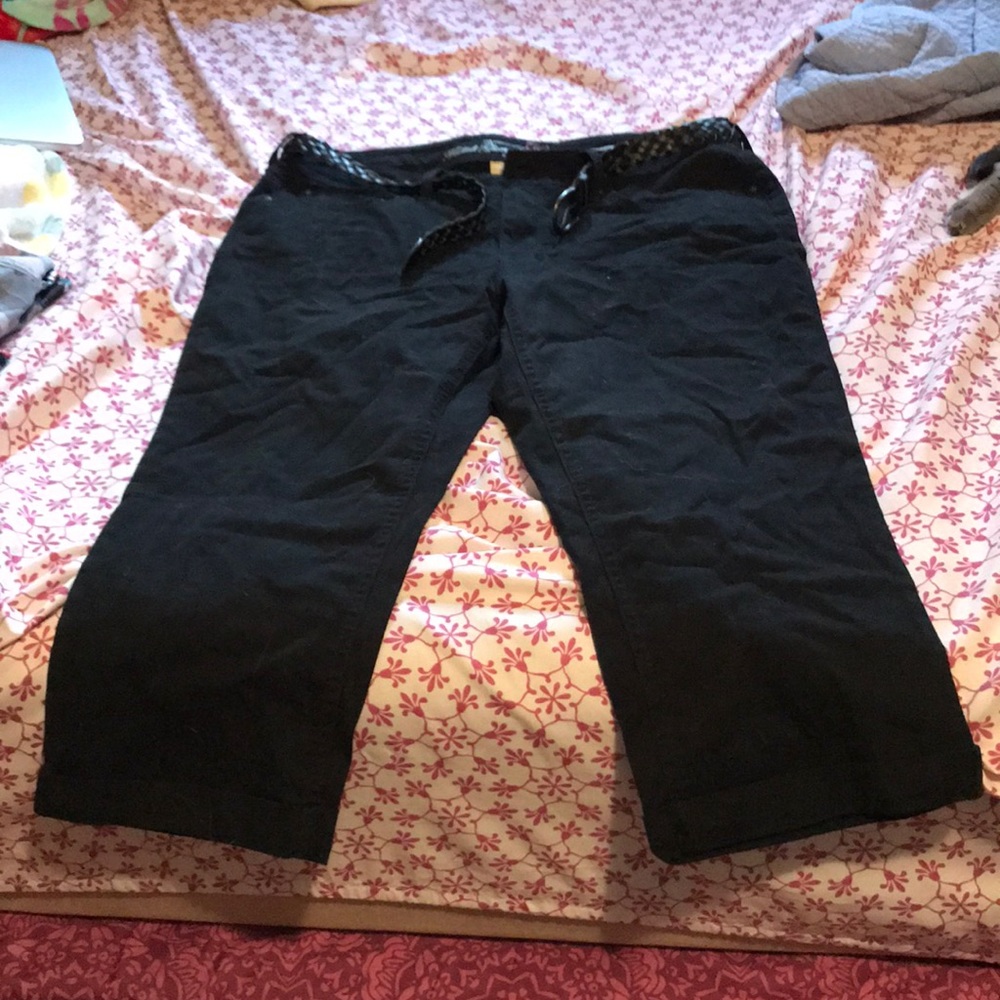 Capri pants
